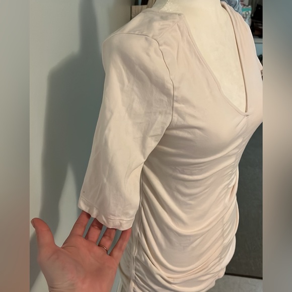 $10 DEAL~ NEON BUDDHA 3/4 SLEEVE VNECK TOP - Picture 2 of 6